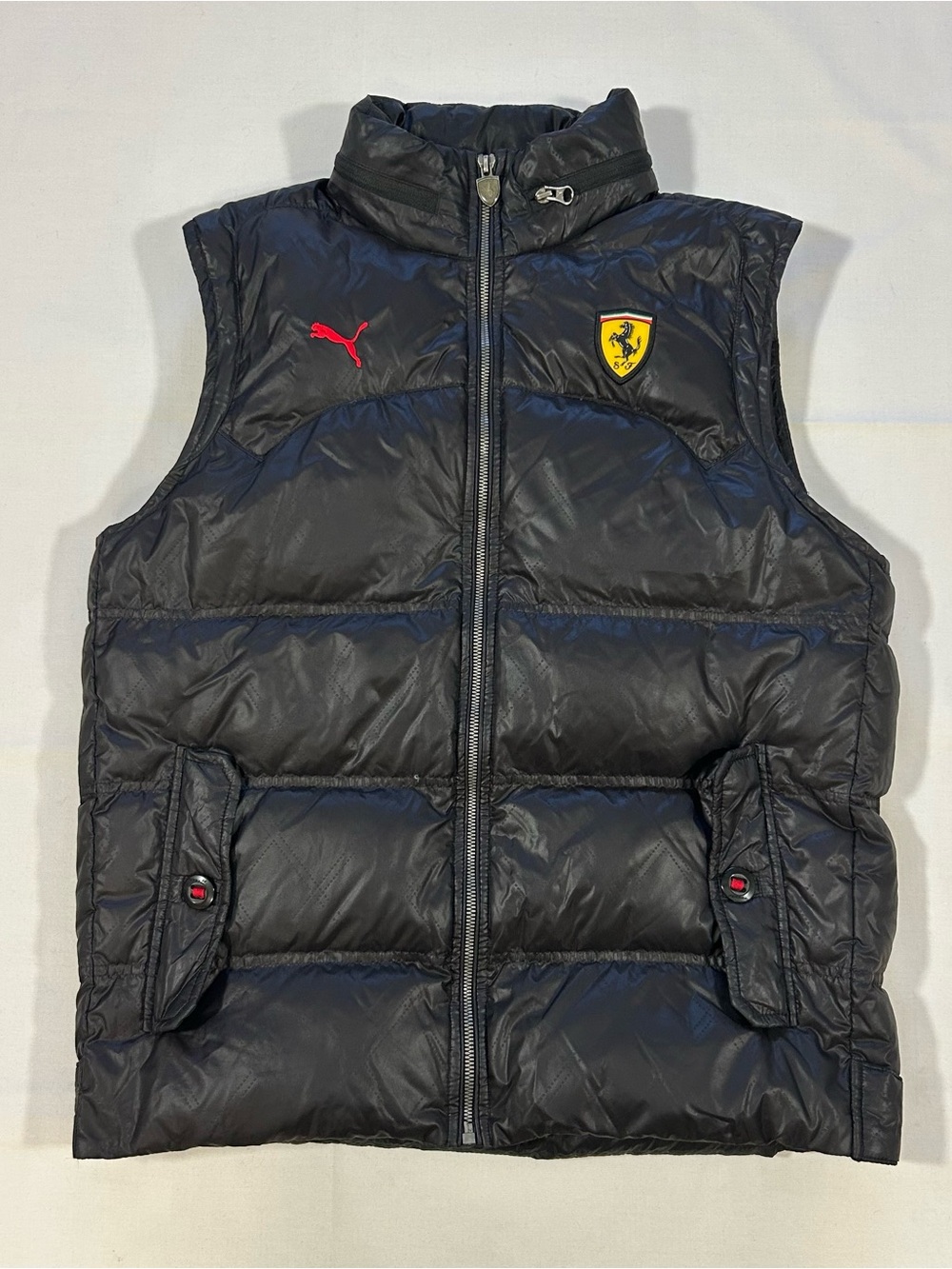 Scuderia Ferrari x Puma Men’s Medium Down Vest Puffer Jacket Black Hidden Hood